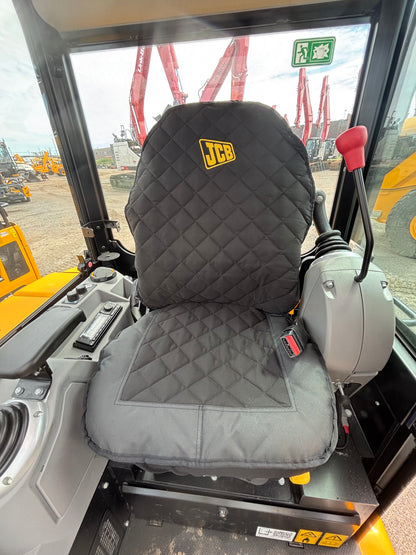 JCB EXCAVATOR -EX-JCB-35-A-HD