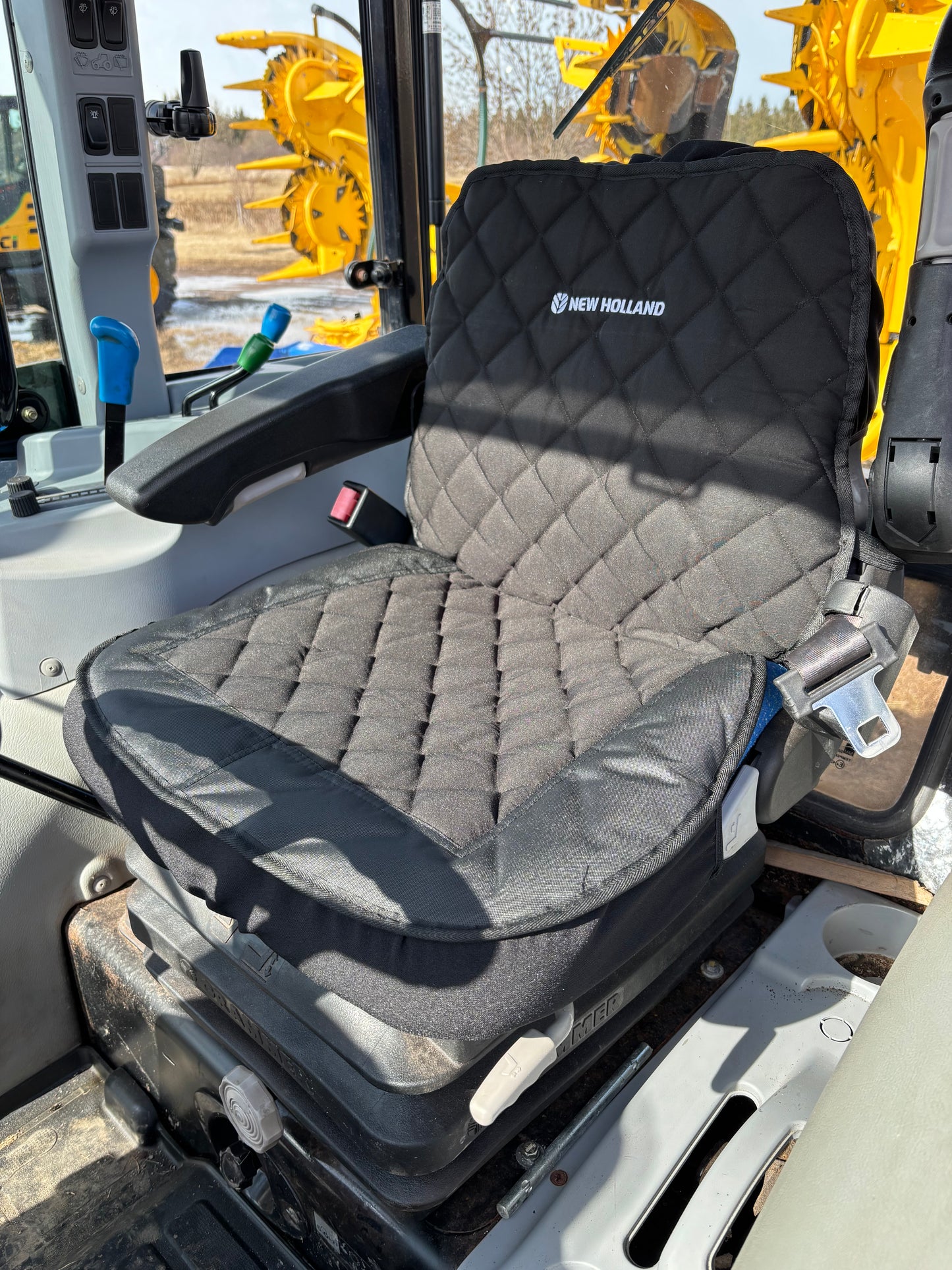 NEW HOLLAND TRACTEUR - TR-NH-B47-A-HD